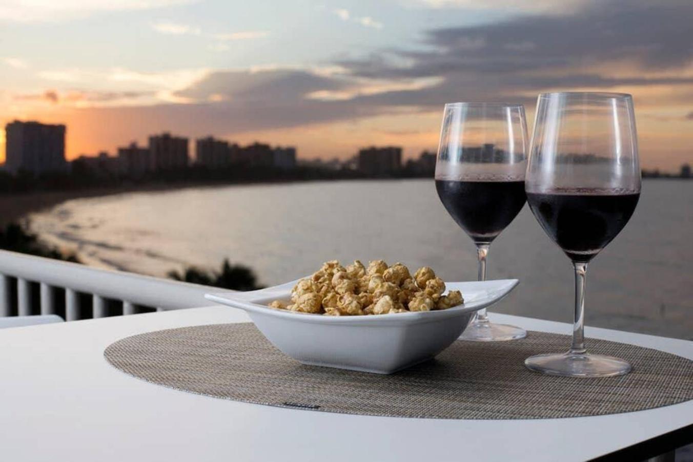 Pr Rentals Beach Front Penthouse A 604 San Juan Exteriör bild